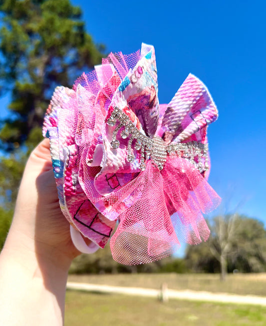 5” TSWIFT Shredded Boujee Bow w/ White Nylon Band